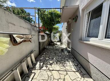 Kuca, Crikvenica, prodaja, 370000 €, 125 m2