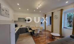 Trosoban stan, Opatija, Volosko, prodaja, 360000 €, 64 m2
