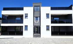 Trosoban stan, Vir, prodaja, 270000 €, 63 m2