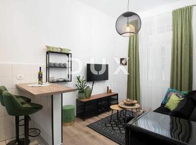 Dvosoban stan, Pula, Centar, prodaja, 160000 €, 32 m2