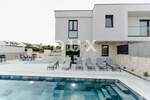 Kuca, Kolan, Mandre, prodaja, 1030000 €, 230 m2