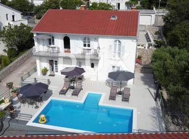 Kuca, Novi Vinodolski, Klenovica, prodaja, 768000 €, 240 m2