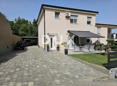 Kuca, Poreč, prodaja, 470000 €, 160 m2