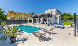 Kuca, Pula, Štinjan, prodaja, 720000 €, 140 m2
