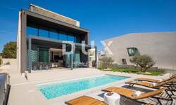 Kuca, Zadar, Petrčane, prodaja, 2250000 €, 342 m2