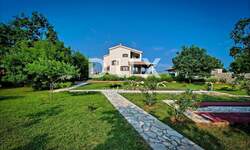 Kuca, Svetvinčenat, prodaja, 675000 €, 294 m2