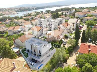 Cetvorosoban stan, Krk, prodaja, 500000 €, 90 m2