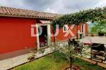 Kuca, Motovun, prodaja, 450000 €, 140 m2