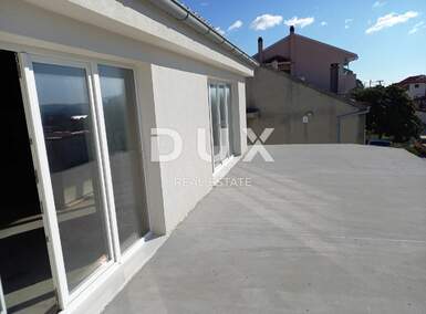 Stan, Šibenik, Grad, prodaja, 270000 €, 234 m2
