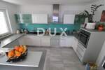 Trosoban stan, Lovran, prodaja, 375000 €, 114 m2