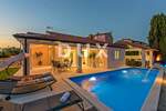 Kuca, Poreč, prodaja, 520000 €, 156 m2