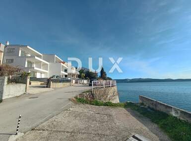 Trosoban stan, Šibenik, Brodarica, prodaja, 375000 €, 93 m2