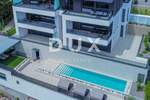 Trosoban stan, Opatija, Opatija - Centar, najam, 3000 €, 130 m2