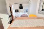 Trosoban stan, Rijeka, Srdoči, prodaja, 260000 €, 69 m2