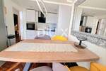 Trosoban stan, Rijeka, Srdoči, prodaja, 260000 €, 69 m2