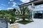Kuca, Crikvenica, prodaja, 1250000 €, 350 m2