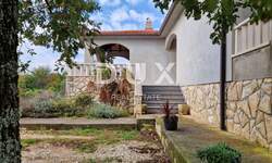Kuca, Labin, prodaja, 420000 €, 180 m2