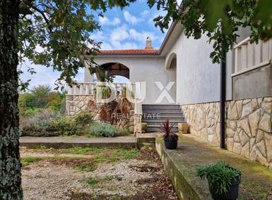 Kuca, Labin, prodaja, 420000 €, 180 m2