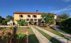 Kuca, Grožnjan, prodaja, 420000 €, 396 m2