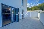 Dvosoban stan, Opatija, Ičići, prodaja, 265000 €, 54 m2