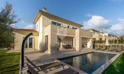 Kuca, Poreč, prodaja, 1250000 €, 208 m2
