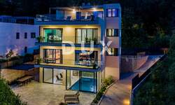 Kuca, Opatija, Oprić, prodaja, 1600000 €, 400 m2