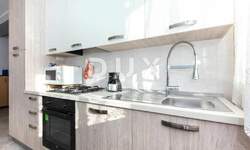 Trosoban stan, Rijeka, Costabella, najam, 1500 €, 85 m2