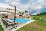 Kuca, Pićan, prodaja, 1100000 €, 450 m2