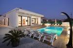 Kuca, Pula, Šikići, prodaja, 780000 €, 215 m2