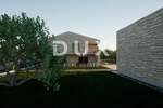 Kuca, Benkovac, Tinj, prodaja, 1099000 €, 430 m2