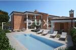 Kuca, Buje, Momjan, prodaja, 640000 €, 190 m2