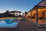 Kuca, Barban, prodaja, 850000 €, 300 m2
