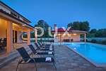 Kuca, Barban, prodaja, 850000 €, 300 m2