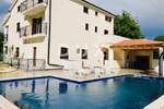 Kuca, Sveti Lovreč, prodaja, 900000 €, 450 m2