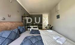 Poslovni prostor, Umag, prodaja, 1400000 €, 240 m2