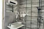Poslovni prostor, Umag, prodaja, 1400000 €, 240 m2