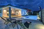 Kuca, Pula, Šikići, prodaja, 570000 €, 145 m2