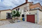 Kuca, Višnjan, prodaja, 525000 €, 270 m2