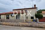 Kuca, Višnjan, prodaja, 525000 €, 270 m2