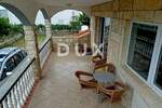 Kuca, Zadar, Ploča, prodaja, 700000 €, 350 m2