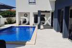 Kuca, Povljana, prodaja, 495000 €, 244 m2