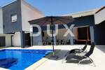 Kuca, Povljana, prodaja, 495000 €, 244 m2