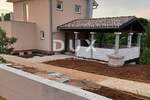 Kuca, Poreč, prodaja, 330000 €, 211 m2