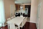 Cetvorosoban stan, Opatija, Ičići, najam, 1800 €, 143 m2