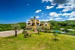 Kuca, Pazin, Grdoselo, prodaja, 700000 €, 350 m2