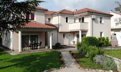 Kuca, Čavle, Grobnik, prodaja, 520000 €, 320 m2