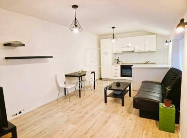 Trosoban stan, Rijeka, Centar, najam, 750 €, 60 m2