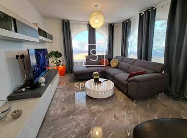 Kuca, Poreč, prodaja, 750000 €, 210 m2