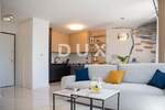Trosoban stan, Opatija, Opatija - Centar, najam, 2000 €, 65 m2