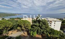 Dvosoban stan, Opatija, Kosićevo, prodaja, 185000 €, 44 m2